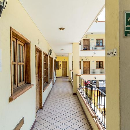 Bungalow Estancia San Carlos Vallarta ปูแอร์โตบาญาร์ตา ภายนอก รูปภาพ