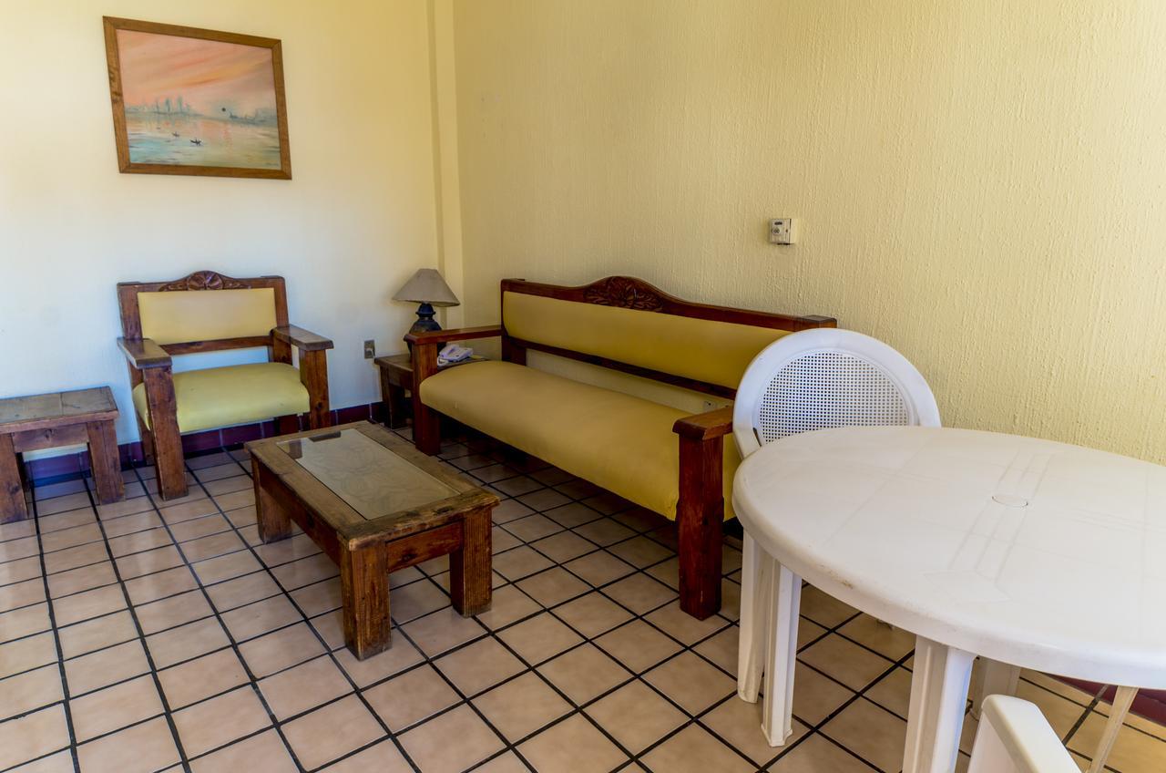 Bungalow Estancia San Carlos Vallarta ปูแอร์โตบาญาร์ตา ภายนอก รูปภาพ