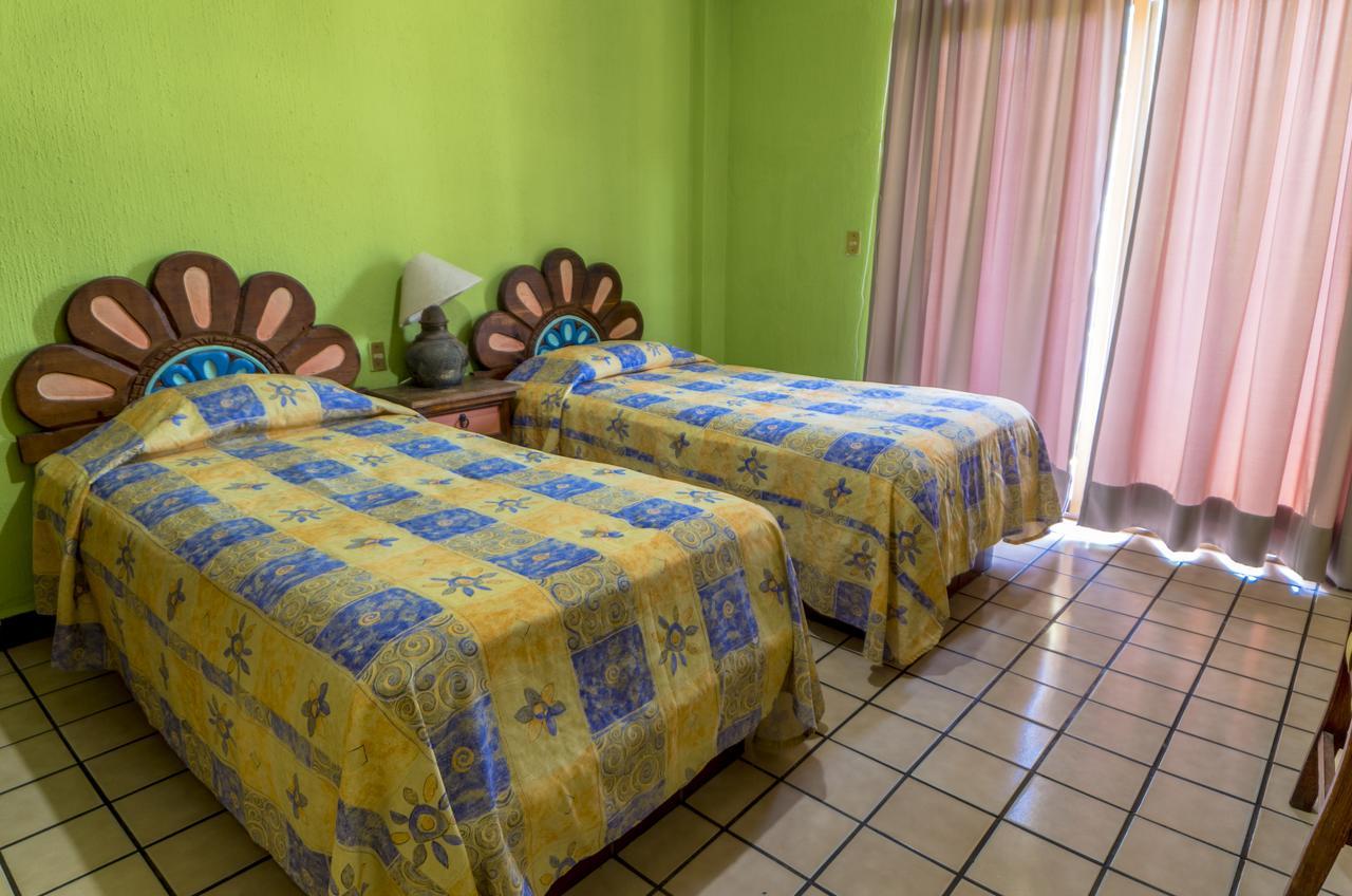 Bungalow Estancia San Carlos Vallarta ปูแอร์โตบาญาร์ตา ภายนอก รูปภาพ