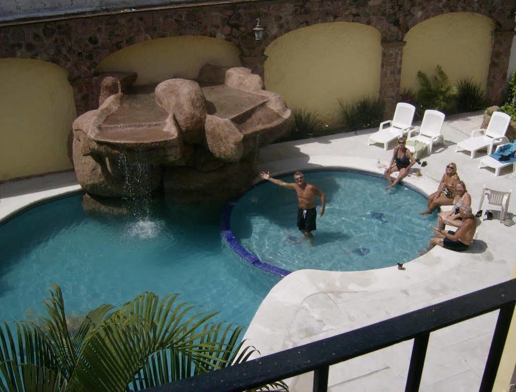 Bungalow Estancia San Carlos Vallarta ปูแอร์โตบาญาร์ตา ภายนอก รูปภาพ
