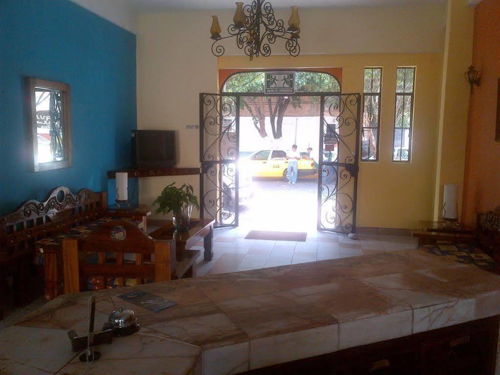 Bungalow Estancia San Carlos Vallarta ปูแอร์โตบาญาร์ตา ภายนอก รูปภาพ